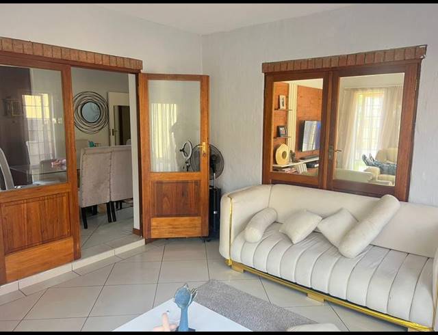 3 BEDROOM HOUSE FOR SALE IN MONTANA